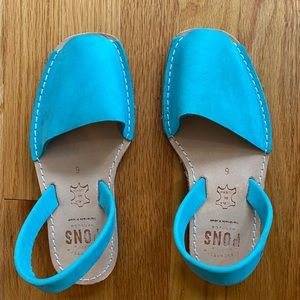 Pons avarcas Blue leather 36